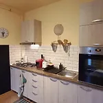 Marge's Cosy Old Town Nest Brasov