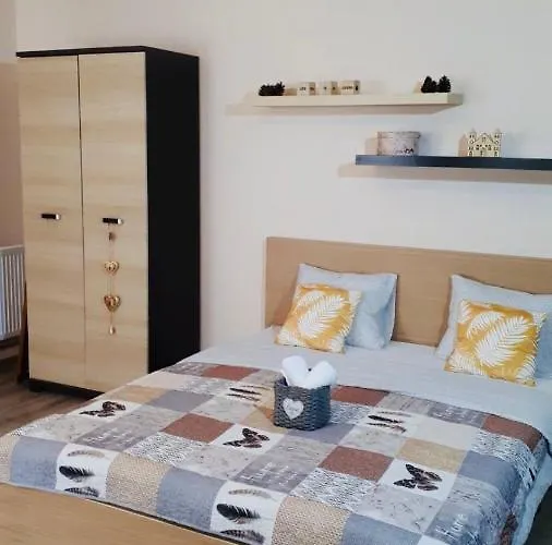 شقة Marge's Cosy Old Town Nest