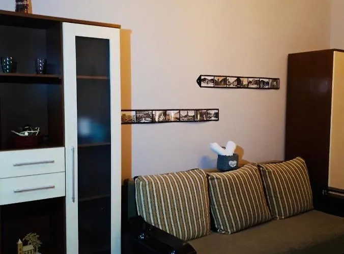 Marge's Cosy Old Town Nest Apartment *