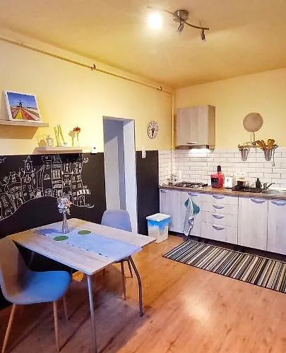 شقة Marge's Cosy Old Town Nest